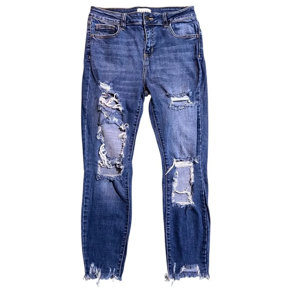 Cello Distressed Destroyed Ankle Jeans Stretch Size 11 - Picture 1 of 7
